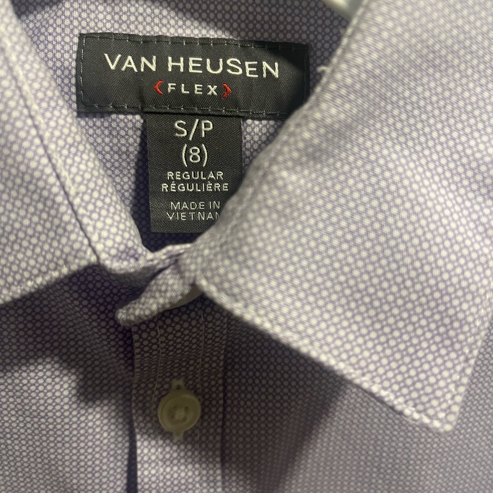 Cute button down - Picture 2 of 2